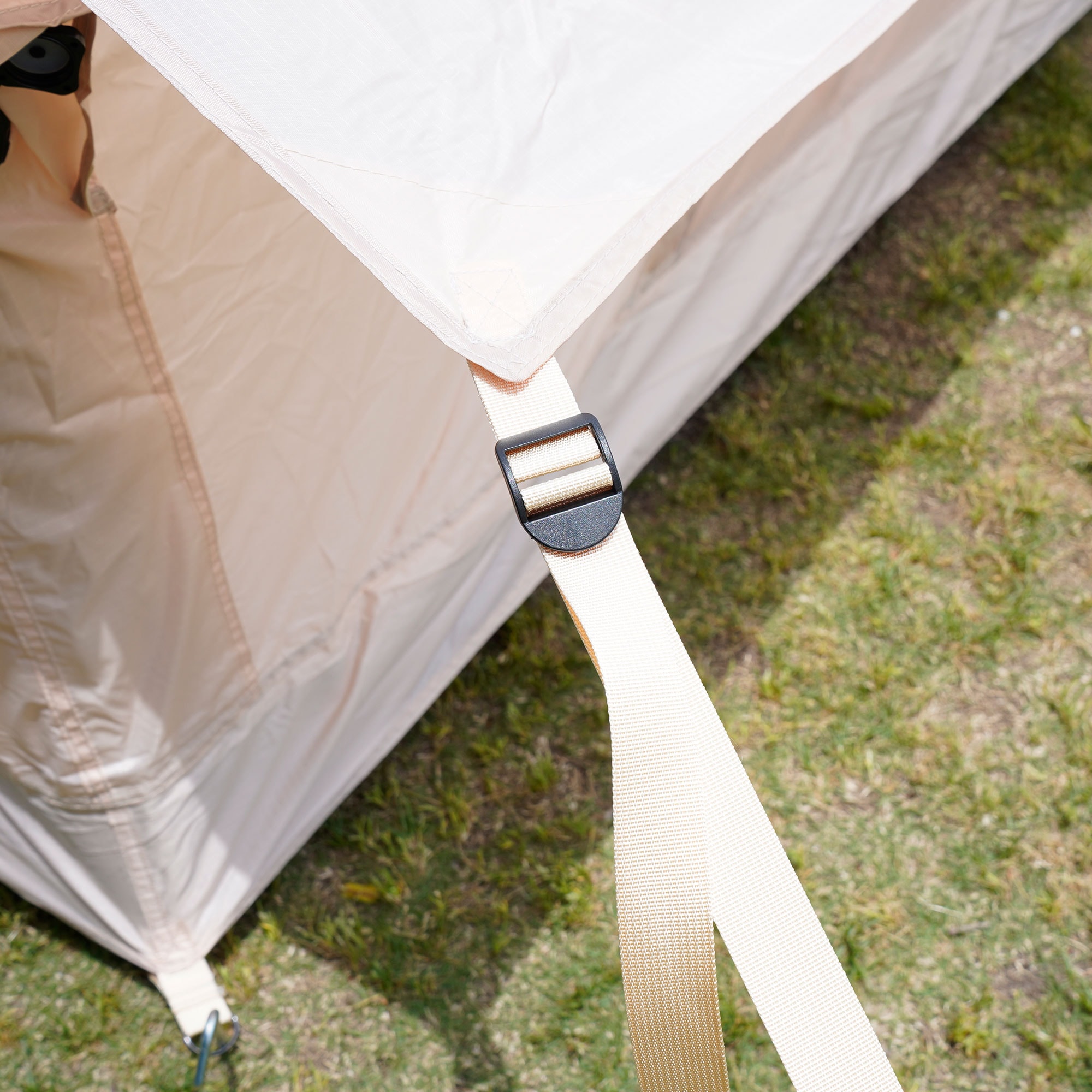 Inflatable Camping Tent, Waterproof Glamping Cabin With Pump_voghion.com